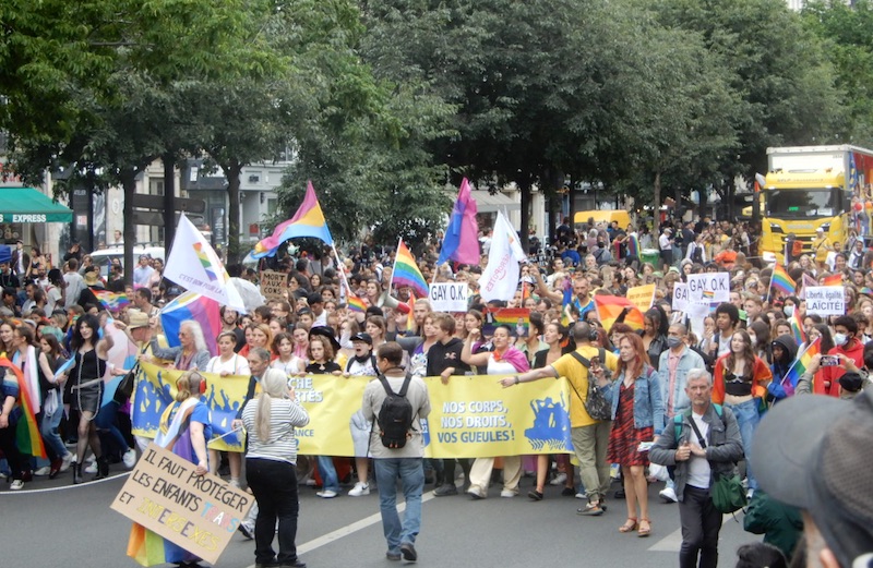 Carré de tête Marche des fiertés (gaypride) Paris 2022