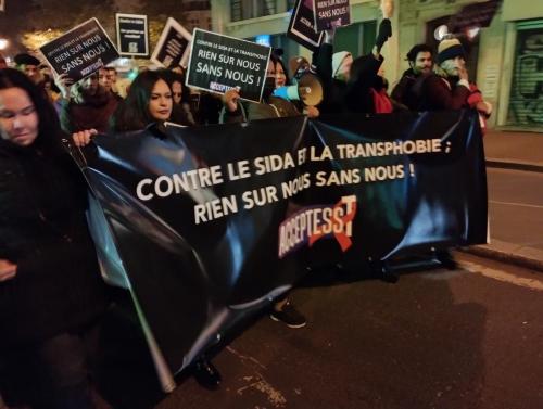 Acceptess'T à la manifestation d'Act up Paris à l'occasion de la Journée mondiale de lutte contre le sida le 1/12/2022
