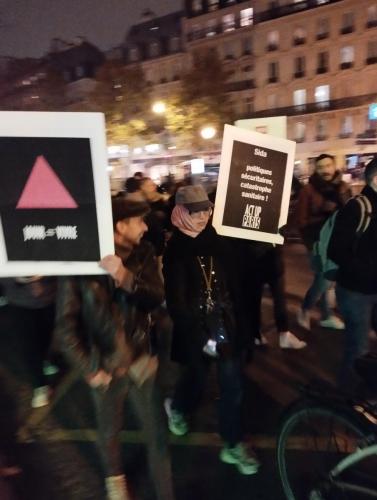 Manifestation d'Act up Paris à l'occasion de la Journée mondiale de lutte contre le sida le 1/12/2022
